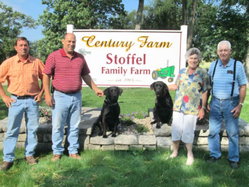 Chuck Clanton (left) accepting award from Dakota County Soil and Water Conservation District Board Chair Joe Meyers (right) 